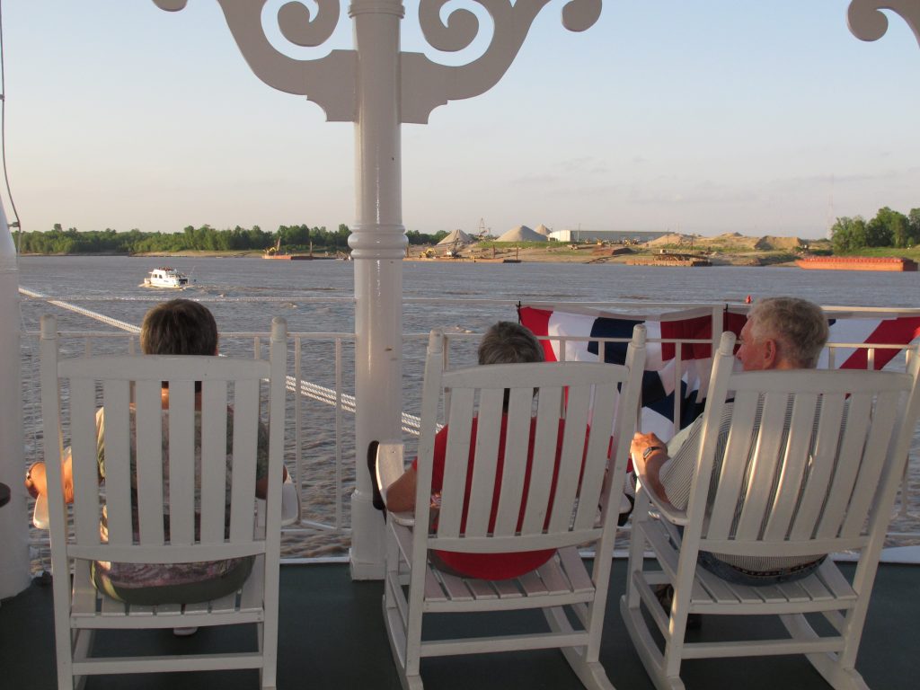 Riverboat cruise, Riverboat crise for seniors, Steamboat cruise for senior citizens, Mississippi River Cruise, cruise for senior citizens